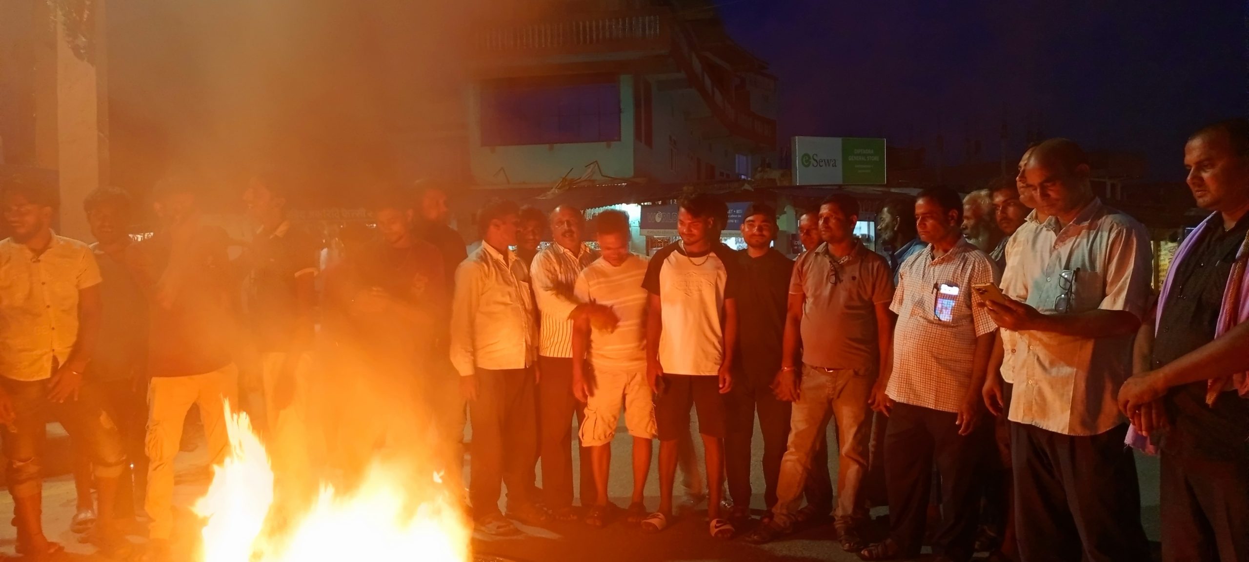 सर्वाेच्चकाे आदेशविरूद्ध सप्तरीका विभिन्न ठाउँमा जसपा नेपालको प्रदर्शन