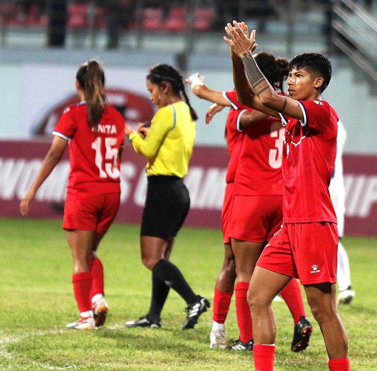 आज नेपाली महिला फुटबल टोली भारतसंग मैत्रीपूर्ण फुटबल खेल्दै