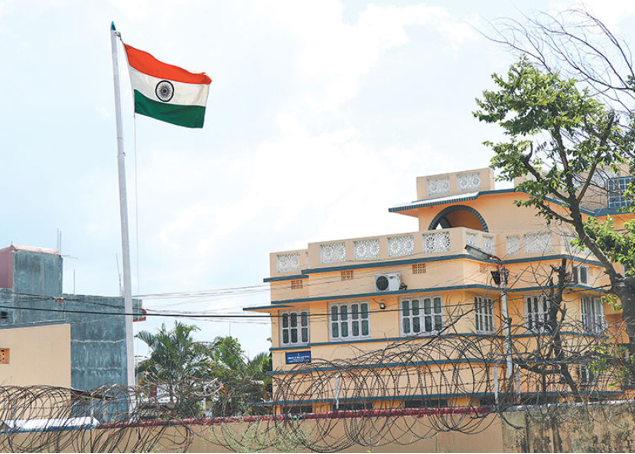 भारत सरकारद्वारा आओर १९ टा वान टन सवारी हस्तान्तरण